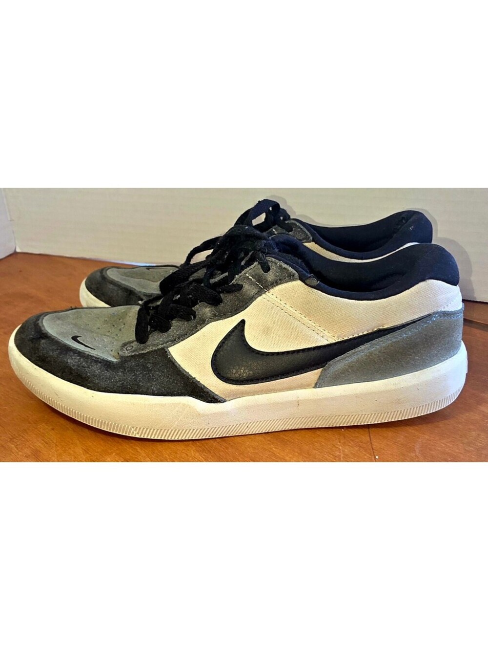 Mens NIKE SB Force 58 skate shoe size 7.5